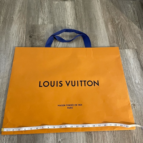 LV paper bag, box, envelope, wrapping paper. - Picture 5 of 6